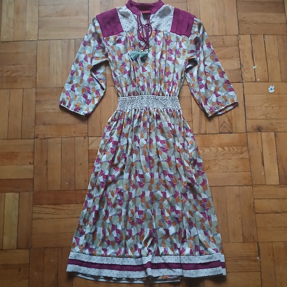 "LACHINE" Colorful Geometric Long Sleeve Dress - Picture 9 of 13